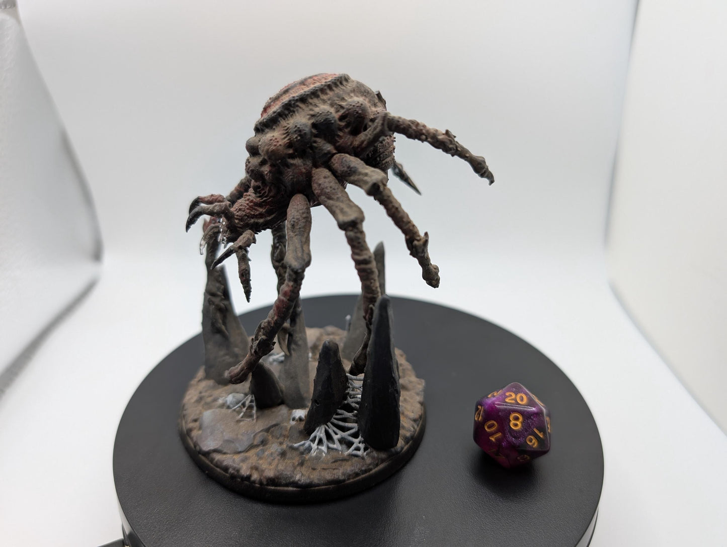 Giant Phase Spider